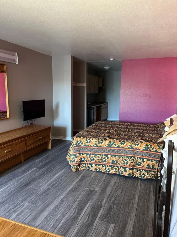 Country Inn Motel San Antonio Eksteriør billede