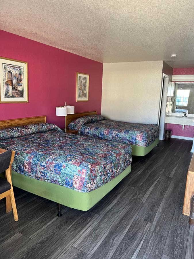 Country Inn Motel San Antonio Eksteriør billede