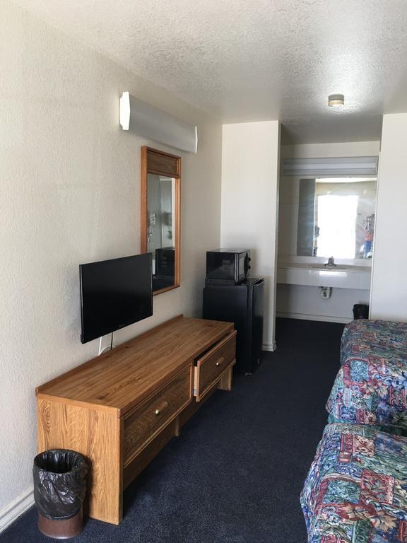 Country Inn Motel San Antonio Eksteriør billede